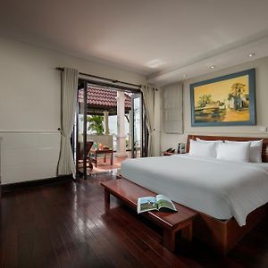One-Bedroom Beachfront Villa Private Pool